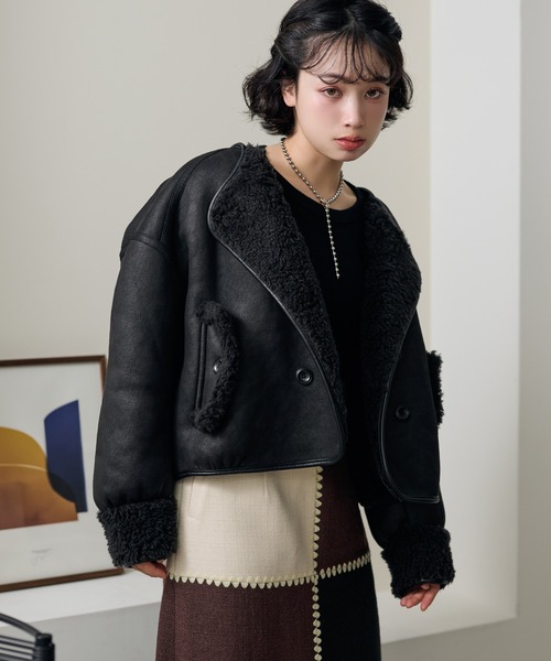 LAULEN（ローレン）の「double button boa reversible jacket /ノーカラーダブルボタンボアリバーシブルジャケット（ノーカラージャケット・レディース・ブラック/アイボリー/ブラウン・FREE）」の14枚目の写真