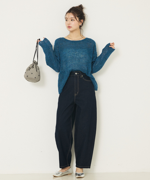 abahouse mavie（アバハウスマヴィ）の「ハートビーズ刺繍巾着（ショルダーバッグ・レディース・ブラック/ライトグレー/レッド・フリー）」の4枚目の写真