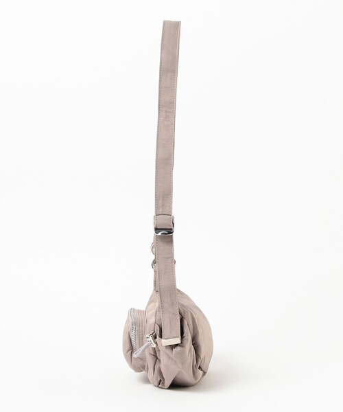 CONTROL FREAK / CTFK(コントロールフリーク)の「CONTROL FREAK / DOWNY ショルダーバッグ(トートバッグ・レディース・ブラック/グレー・ONE SIZE)」の4枚目の写真