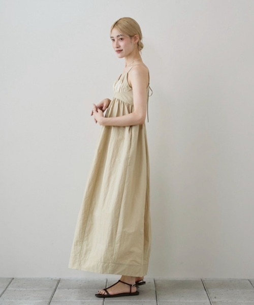 TODAYFUL(トゥデイフル)の「Satin Strap Sandals(サンダル・レディース・キナリ/チョコ/グリーン系その他・36inch/38inch/37inch)」の16枚目の写真