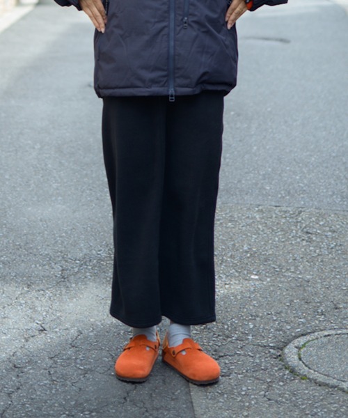 Snow Peak（スノーピーク）の「Snow Peak / Water-Repellent Fleece Skirt 撥水 フリース スカート（スカート・レディース・ブラック/ライトグレー/オレンジ・1/2/3）」の2枚目の写真
