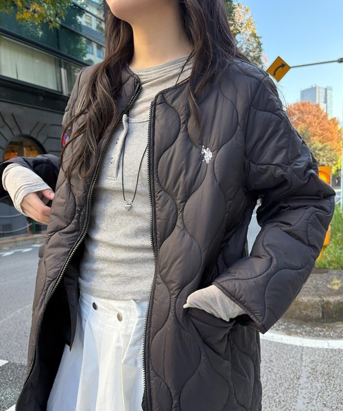 U.S. POLO ASSN.(ユーエスポロアッスン)の「【U.S. POLO ASSN.】オーバーサイズ ロイヤルキルティングコート ダブルジップ仕様 /キルティングジャケット/ロング丈(ブルゾン・レディース・ブラック/カーキ・S/M/L)」の21枚目の写真
