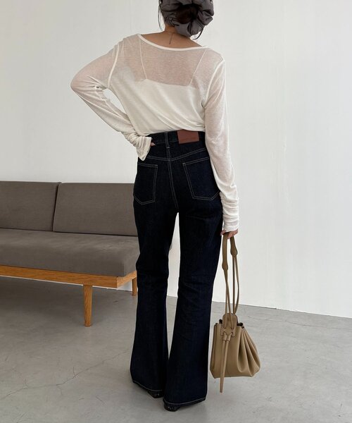 CAPRICIEUX LE'MAGE(カプリシューレマージュ)の「【前後2WAY】テンセルウール袖ギャザーロンT(Tシャツ/カットソー・レディース・グレー/ブラウン/オフホワイト/ブラック・FREE)」の9枚目の写真