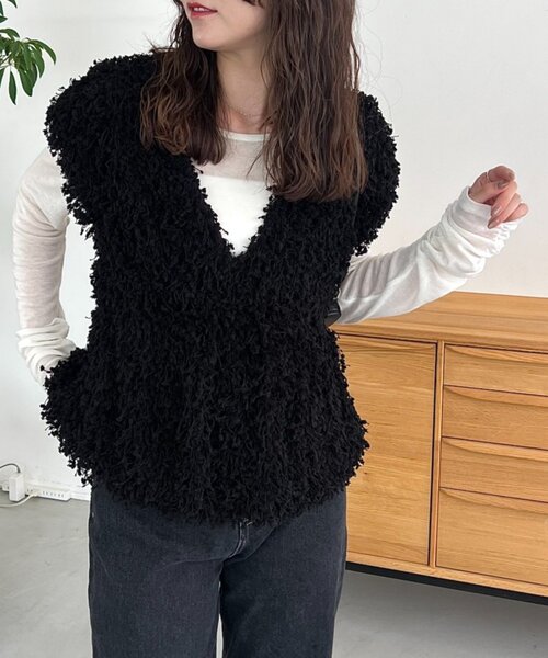 CAPRICIEUX LE'MAGE(カプリシューレマージュ)の「【前後2WAY】テンセルウール袖ギャザーロンT(Tシャツ/カットソー・レディース・グレー/ブラウン/オフホワイト/ブラック・FREE)」の13枚目の写真