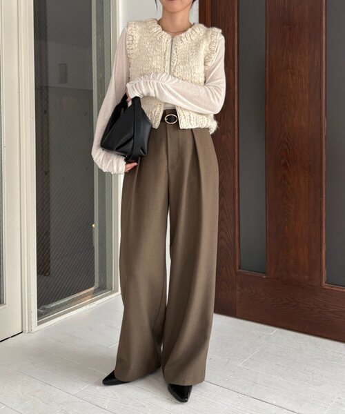 CAPRICIEUX LE'MAGE(カプリシューレマージュ)の「【前後2WAY】テンセルウール袖ギャザーロンT(Tシャツ/カットソー・レディース・グレー/ブラウン/オフホワイト/ブラック・FREE)」の19枚目の写真