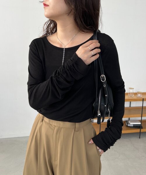 CAPRICIEUX LE'MAGE(カプリシューレマージュ)の「【前後2WAY】テンセルウール袖ギャザーロンT(Tシャツ/カットソー・レディース・グレー/ブラウン/オフホワイト/ブラック・FREE)」の22枚目の写真