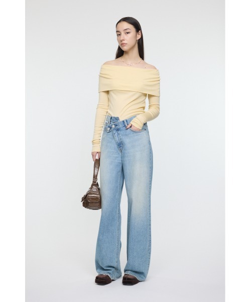 MOUSSY(マウジー)の「OFF SHOULDER カットトップス(Tシャツ/カットソー・レディース・ライトイエロー/グレー/ブラック/レッド・FREE)」の14枚目の写真
