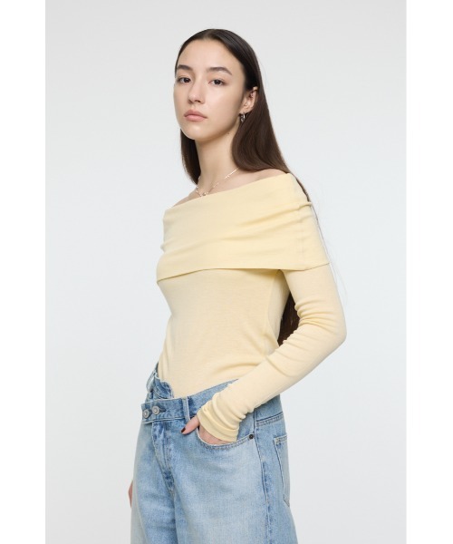 MOUSSY(マウジー)の「OFF SHOULDER カットトップス(Tシャツ/カットソー・レディース・ライトイエロー/グレー/ブラック/レッド・FREE)」の16枚目の写真