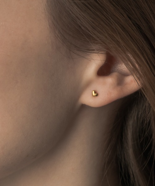 muku(ムク)の「PIERCE/TINY HEART(ピアス(両耳用)・レディース・ゴールド/シルバー・FREE)」の4枚目の写真