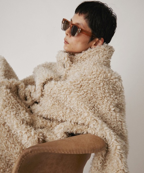 VION(ヴィオン)の「バイカラーフレームサングラス / Bicolor Frame Sunglasses(サングラス・レディース・ブラウン/ブラック・FREE)」の7枚目の写真