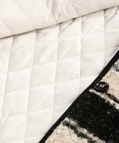 Dalfwin（ダールフィン）の「韓国ファッション ミドル丈ランダムボーダーボアコート（その他アウター・レディース・ブラック系・FREE）」の16枚目の写真