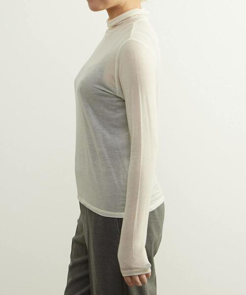 SOFFITTO(ソフィット)の「カシミヤシルク混シアータートルインナー(Tシャツ/カットソー・レディース・ブラック/グレー/オフホワイト・FREE)」の5枚目の写真
