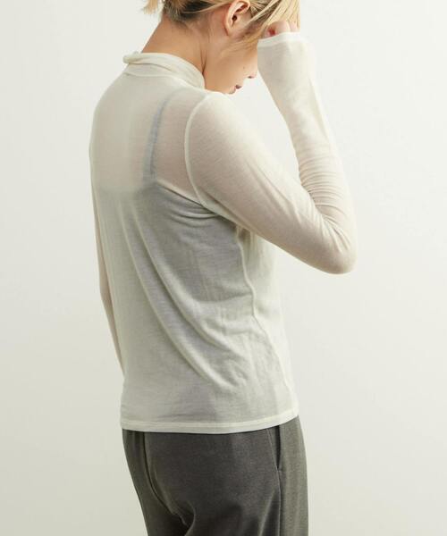 SOFFITTO(ソフィット)の「カシミヤシルク混シアータートルインナー(Tシャツ/カットソー・レディース・ブラック/グレー/オフホワイト・FREE)」の9枚目の写真