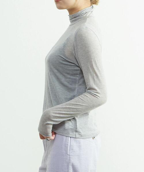 SOFFITTO(ソフィット)の「カシミヤシルク混シアータートルインナー(Tシャツ/カットソー・レディース・ブラック/グレー/オフホワイト・FREE)」の11枚目の写真