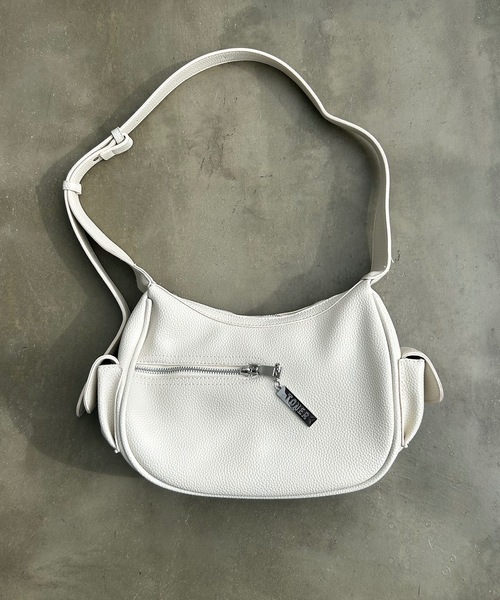 TONER（トナー）の「サイドファスナーラッシュショルダー（ショルダーバッグ・レディース・ブラウン/オフホワイト/ブラック/グレイッシュベージュ・FREE）」の9枚目の写真