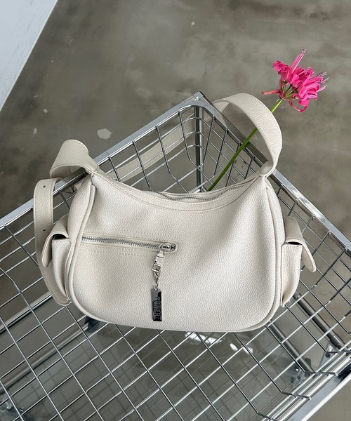 TONER（トナー）の「サイドファスナーラッシュショルダー（ショルダーバッグ・レディース・ブラウン/オフホワイト/ブラック/グレイッシュベージュ・FREE）」の6枚目の写真