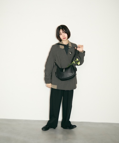 TONER（トナー）の「サイドファスナーラッシュショルダー（ショルダーバッグ・レディース・ブラウン/オフホワイト/ブラック/グレイッシュベージュ・FREE）」の22枚目の写真