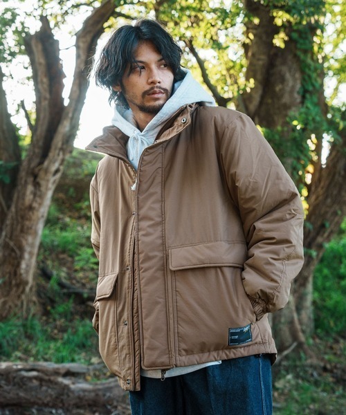 Leyline(レイライン)の「【Leyline】C/M stand neck jkt(ダウンジャケット/コート・メンズ・カーキ/ブラック/ブラウン系・L/XL/M)」の3枚目の写真