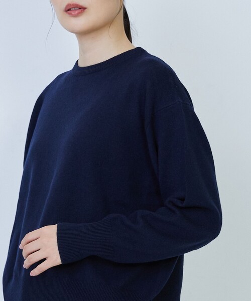 LOISIR(ロワズィール)の「ウール天竺ストール付きプルオーバー(ニット/セーター・レディース・ベージュ/ネイビー/オフホワイト・FREE)」の11枚目の写真