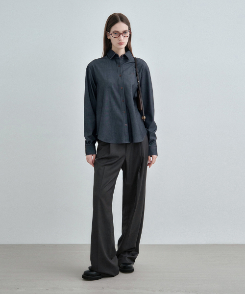 MONGDOL(モンドル)の「セミオーバーフィットウォッシングデニムシャツインディゴMDSH025INDIGO(シャツ/ブラウス・レディース・その他・F)」の2枚目の写真
