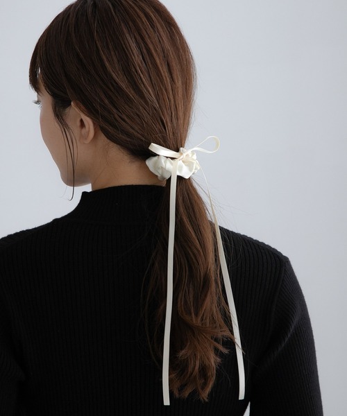 URBAN RESEARCH Sonny Label（アーバンリサーチサニーレーベル）の「細リボンシュシュ（ヘアゴム・レディース・ブラック/ホワイト・ONE）」の8枚目の写真