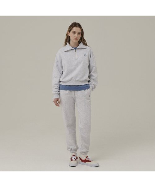 Between A and B（ビトウィーンエイアンドビー）の「スモールロゴハーフジップスウェットシャツ[ホワイトメランジ]（スウェット・レディース・その他・FREE）」の5枚目の写真