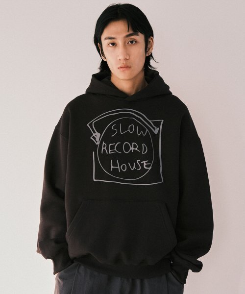 SLOW RECORD HOUSE(スローレコードハウス)の「レコードフードパーカー_チャコール(パーカー・レディース・その他・LARGE/MEDIUM)」の1枚目の写真