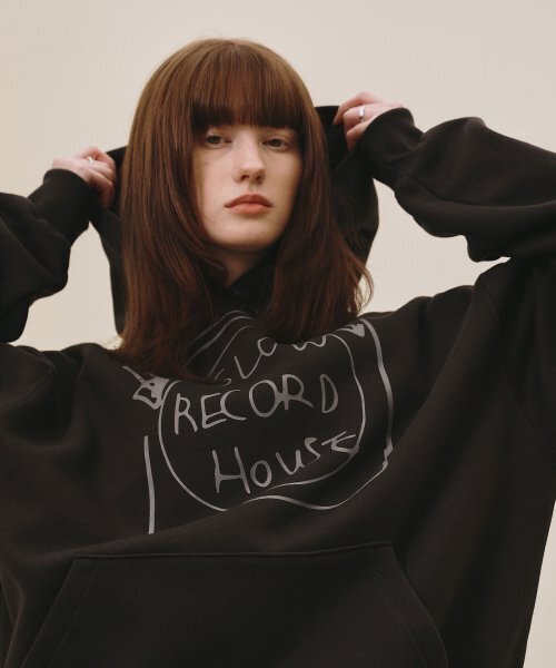 SLOW RECORD HOUSE(スローレコードハウス)の「レコードフードパーカー_チャコール(パーカー・レディース・その他・LARGE/MEDIUM)」の12枚目の写真