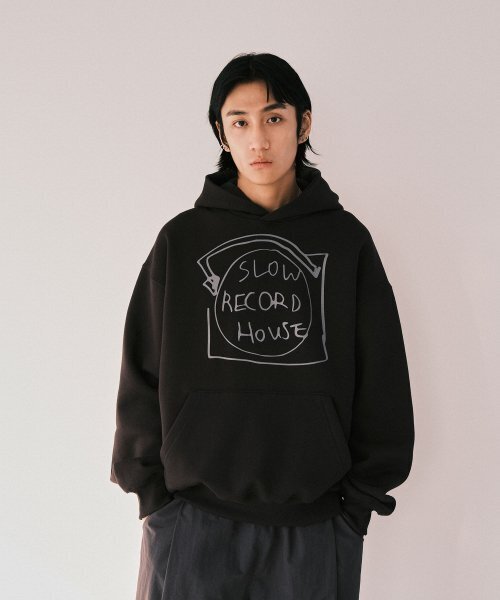 SLOW RECORD HOUSE(スローレコードハウス)の「レコードフードパーカー_チャコール(パーカー・レディース・その他・LARGE/MEDIUM)」の6枚目の写真