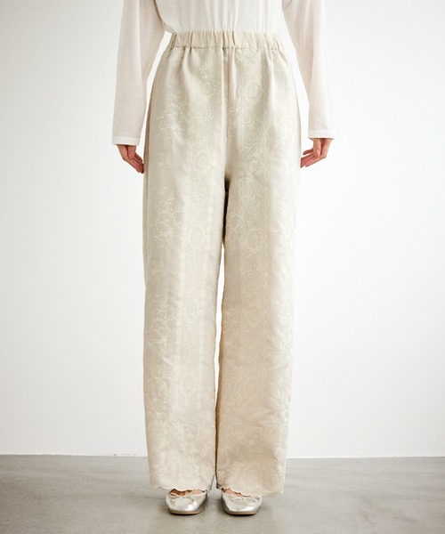 amitie ホワイト刺繍パンツ　新品タグ付き セール】ウィンターイージー刺繍パンツ（その他パンツ）｜ROPE' PICNIC