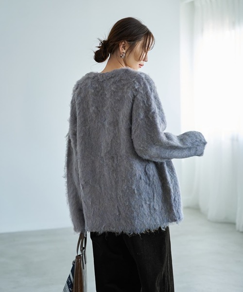 STYLE DELI（スタイルデリ）の「【LUXE】毛起こしブークレポケットカーディガン（ニット/セーター・レディース・パープル/レッド/グレー・FREE）」の16枚目の写真