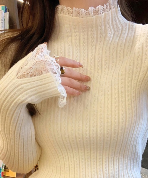 ReRe(リリ)の「ハイネック×レーストリム付きニットトップス(ニット/セーター・レディース・ベージュ/オートミール/ホワイト/ブラック・FREE)」の12枚目の写真