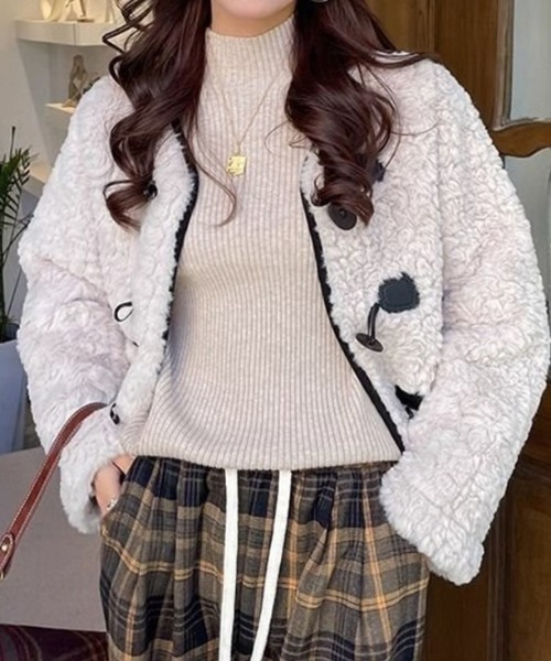 COCOMOMO(ココモモ)の「袖ボタンハイネックリブニット 金ボタン ニット ラグラン ハイネック 袖ボタン リブニット スリットスリーブ 長袖 レイヤードトップス(ニット/セーター・レディース・ダークグレー/ダークブラウン/ベージュ/ネイビー/アイボリー/ブラック/オレンジ・FREE)」の13枚目の写真