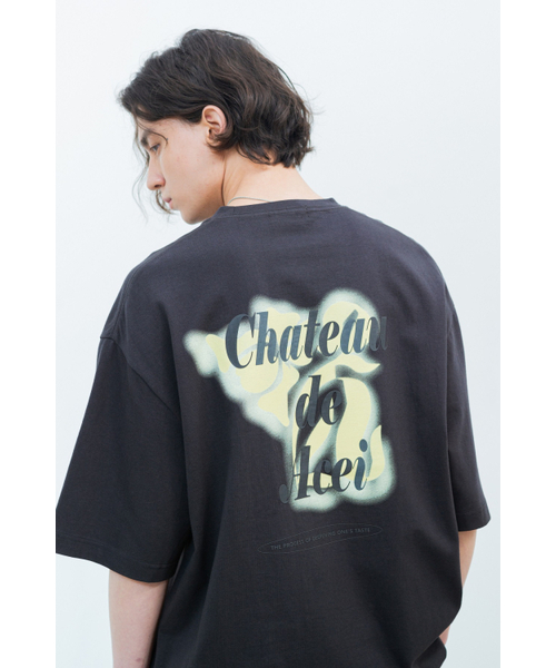 ACEI(アセイ)の「シャトードプリントオーバーサイズTシャツチャコール(Tシャツ/カットソー・メンズ・その他・MEDIUM/LARGE)」の2枚目の写真