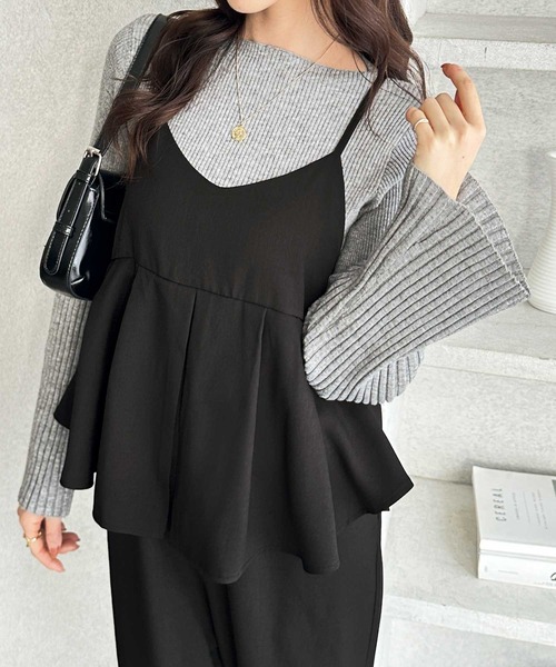 GeeRA（ジーラ）の「【S-XLサイズ展開】セットアップ風プリーツフリルビスチェキャミサロペット（サロペット/オーバーオール・レディース・チャコール/ブラック・X-LARGE/LARGE/MEDIUM/SMALL）」の3枚目の写真