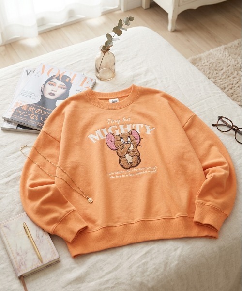 Tom&Jerry(トムアンドジェリー)の「【TOM&JERRY/トムとジェリー】裏毛サガラ刺繍クルーネックトレーナー(WIDE)(スウェット・レディース・クリーム/オレンジ/グリーン/杢グレー・LARGE/MEDIUM)」の2枚目の写真