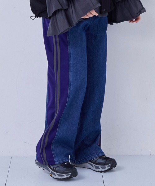 MARKEY'S（マーキーズ）の「トラックパンツリメイクデニムパンツ/おとな（デニムパンツ・レディース・ブルー/ブラック・160cm）」の2枚目の写真