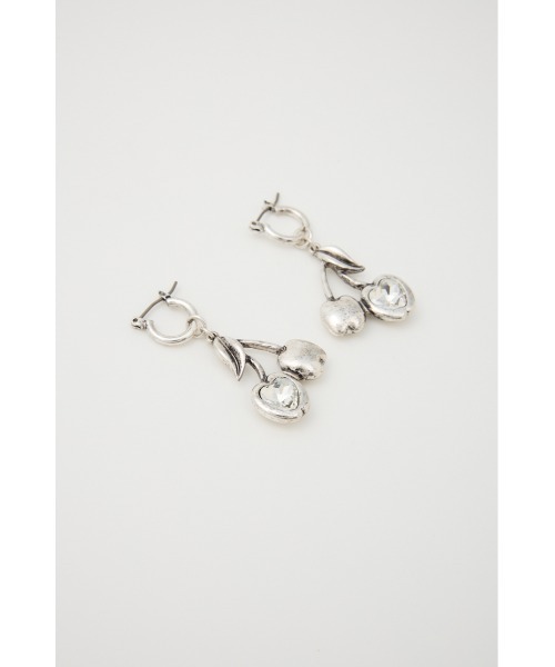 SLY（スライ）の「CHEERY P/EARRINGS チェリーピアス（ピアス（両耳用）・レディース・ゴールド/シルバー・FREE）」の7枚目の写真
