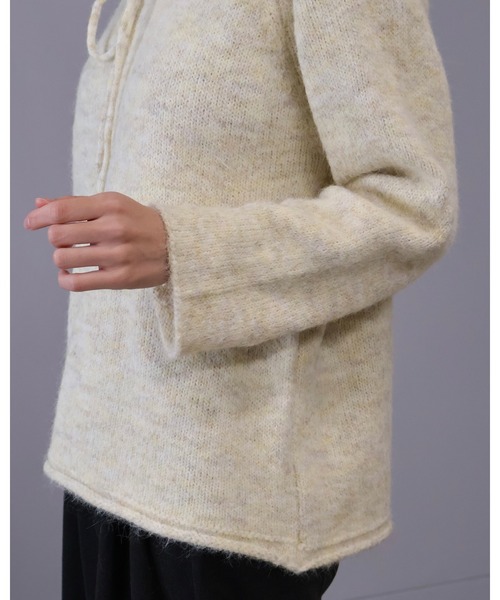 Doumoi（ドゥモエ）の「ラグランスリーブリボンデザインニット プルオーバー（ニット/セーター・レディース・チャコールグレー/ベージュ・FREE）」の9枚目の写真