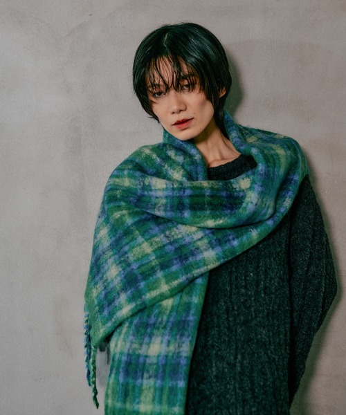 LEPSIM（レプシィム）の「インドチェックストール　581687（ストール/ショール・レディース・ネイビー/グリーン/レッド/ブルー・ONE SIZE）」の8枚目の写真