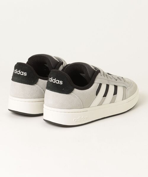 adidas(アディダス)の「【別注】アディダス adidas グランドコート アルファ 限定コラボ(スニーカー・メンズ・グレー・25.0cm/25.5cm/26.0cm/27.0cm/27.5cm/28.0cm/26.5cm)」の2枚目の写真