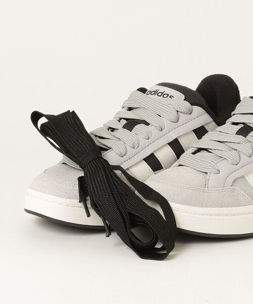 adidas(アディダス)の「【別注】アディダス adidas グランドコート アルファ 限定コラボ(スニーカー・メンズ・グレー・25.0cm/25.5cm/26.0cm/27.0cm/27.5cm/28.0cm/26.5cm)」の4枚目の写真