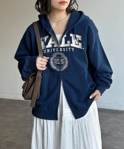 CPCM(シーピーシーエム)の「YALEジップパーカー(パーカー・メンズ・ネイビー/グレー/アイボリー/ブラック・MEDIUM/LARGE)」の4枚目の写真