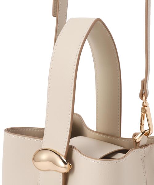 NATURAL BEAUTY BASIC(ナチュラルビューティーベーシック)の「◇メタルオーナメント2wayバケットバッグ(ショルダーバッグ・レディース・オフホワイト/ダークブラウン・フリ-)」の12枚目の写真