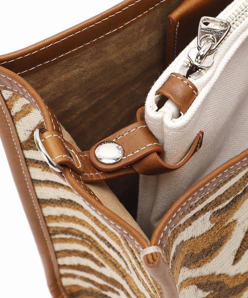 journal standard L'essage（ジャーナルスタンダードレサージュ）の「【A VACATION/ア ヴァケーション】 BREAD M ZEBRA/A ゼブラ柄バッグ（ショルダーバッグ・レディース・ベージュ・FREE）」の15枚目の写真