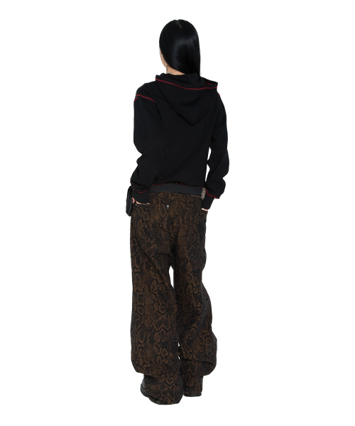 AAKAM(アーカム)の「Oblique Zippered Cotton Zip-Up (Black)(パーカー・レディース・その他・1/2)」の3枚目の写真