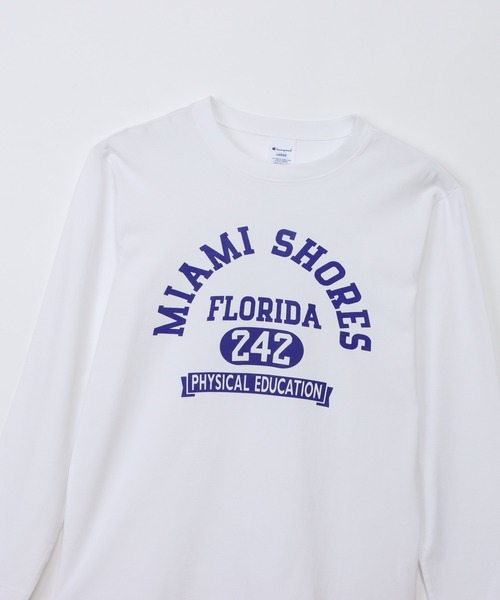 Champion(チャンピオン)の「【Champion/チャンピオン】メンズ ベーシック ロングスリーブTシャツ(Tシャツ/カットソー・メンズ・グリーン系その他3/ダークブルー/ホワイト×ネイビー/ブラック系その他/ホワイト×ブラック/グレー・MEDIUM/SMALL/X-LARGE/LARGE)」の16枚目の写真