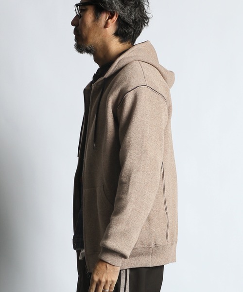 The DUFFER of ST.GEORGE(ザダファーオブセントジョージ)の「DOUBLE FACE KNIT ZIP HOODIE:ダブルフェイス ニット ジップパーカー(パーカー・メンズ・ベージュ/ネイビー・X-LARGE/MEDIUM/LARGE)」の7枚目の写真