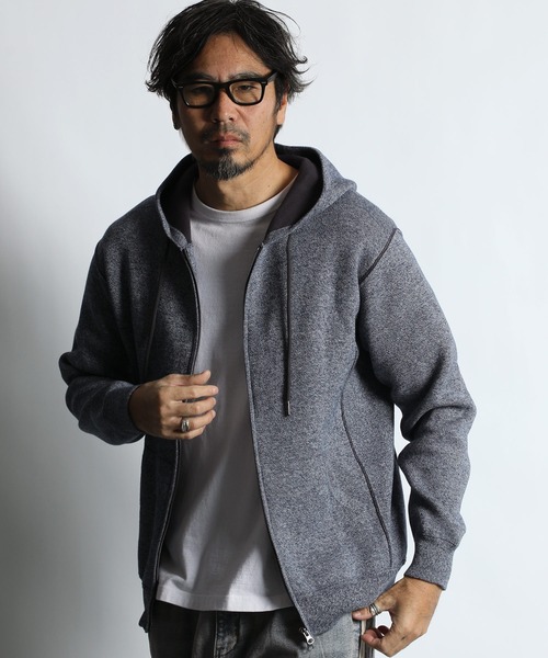 The DUFFER of ST.GEORGE(ザダファーオブセントジョージ)の「DOUBLE FACE KNIT ZIP HOODIE:ダブルフェイス ニット ジップパーカー(パーカー・メンズ・ベージュ/ネイビー・X-LARGE/MEDIUM/LARGE)」の5枚目の写真