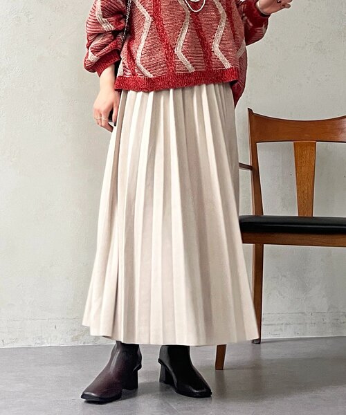 un dix cors（アンディコール）の「スエードプリーツスカート（スカート・レディース・チャコールグレー/アイボリー/ベージュ・FREE）」の11枚目の写真